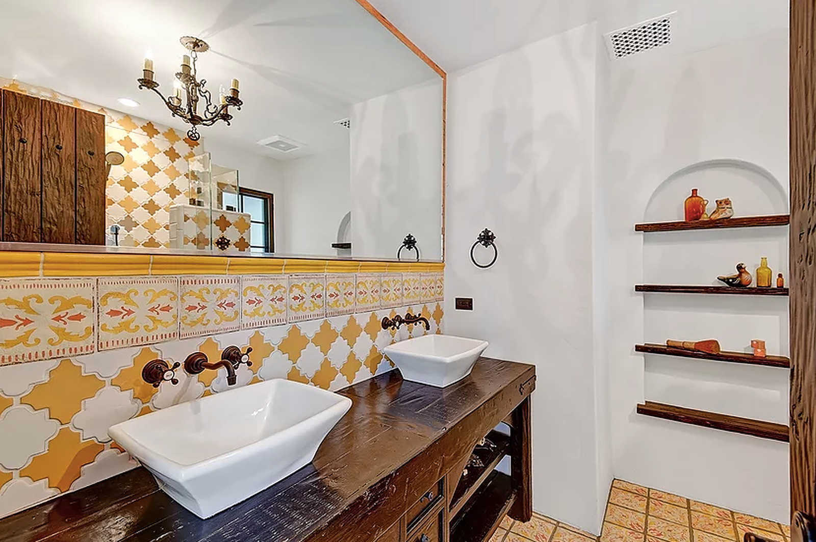 Vista House - Image 27